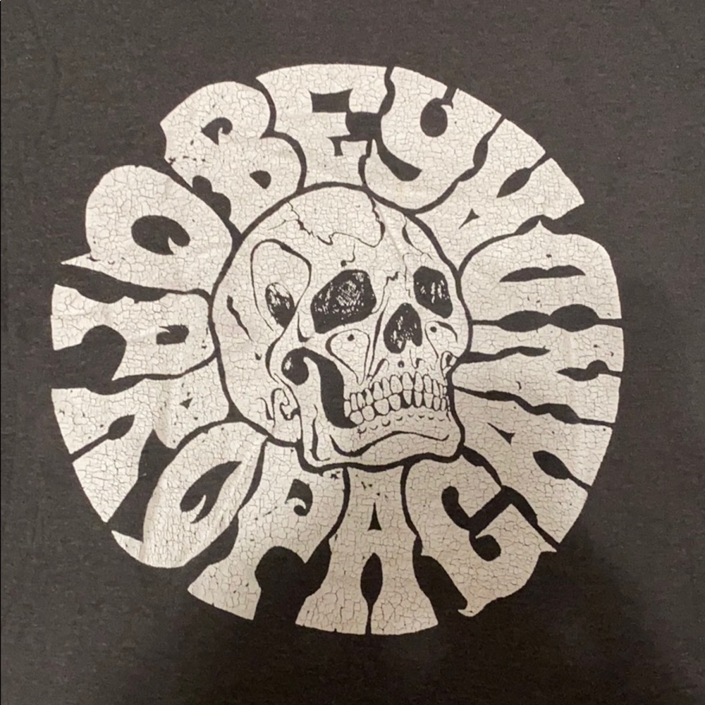 tee shirt